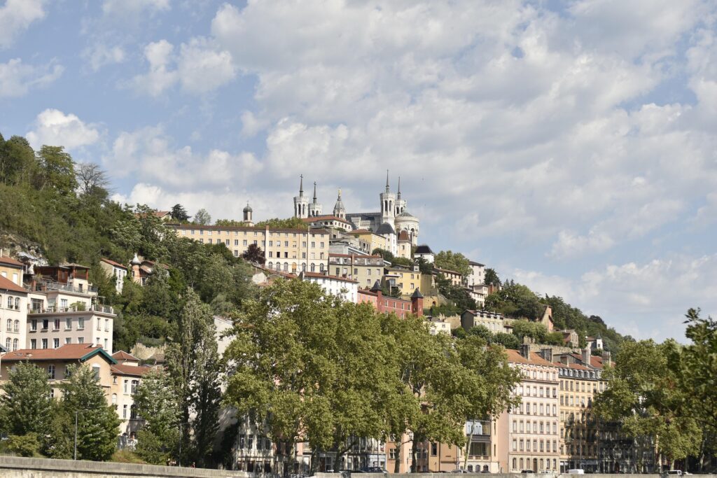 Prix et aides à la rénovation à Lyon